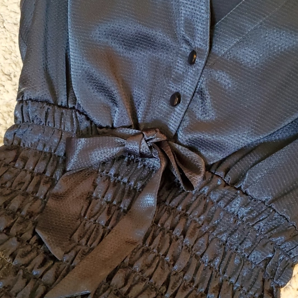 Blouse - Picture 2 of 3